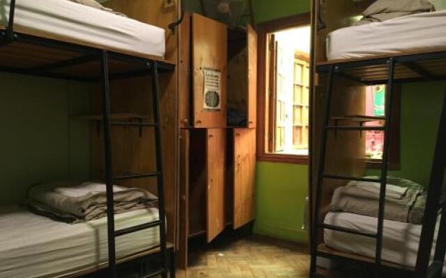 Princesa Insolente Hostel