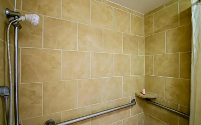 Super 8 Washington/greenville Area