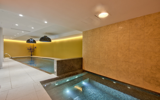 HOLM Boutique &Spa - IK Collection