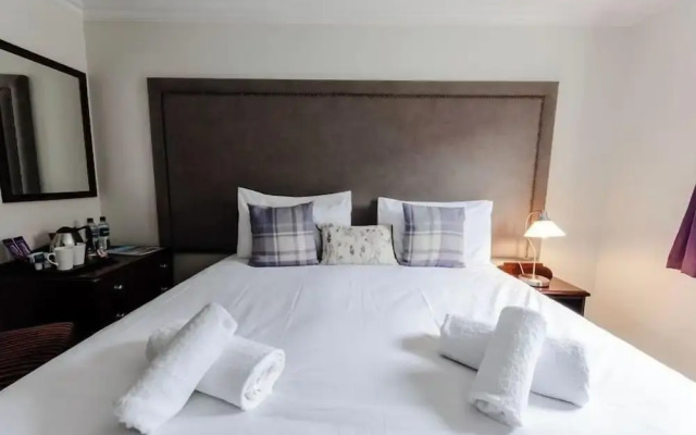 Sweeney Aviemore Two