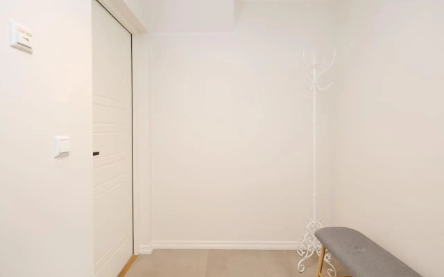 Modern quiet 2 bedroom apartment near City center