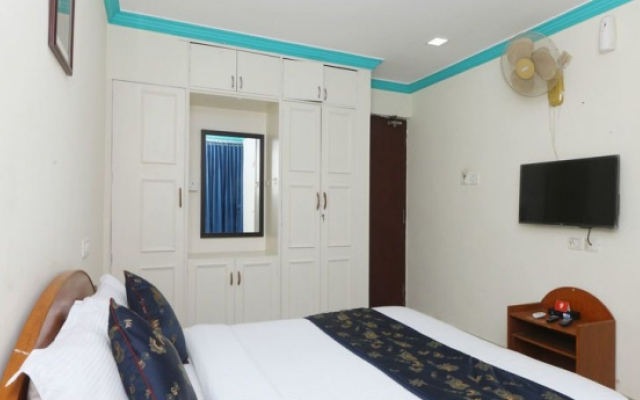 Oyo 13297 Neha Residency