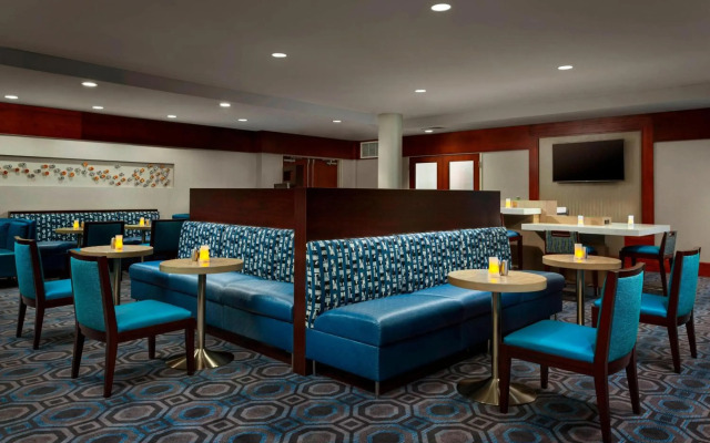 Courtyard by Marriott Boston-Cambridge