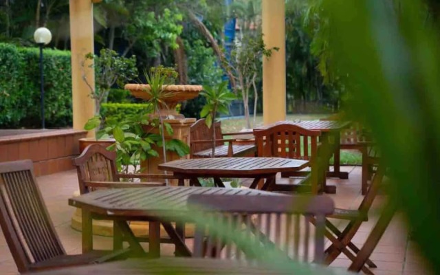 Affordable Unit Minutes To The Heart Of Surfers Paradise