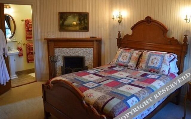 The Lamplighter Bed & Breakfast of Ludington