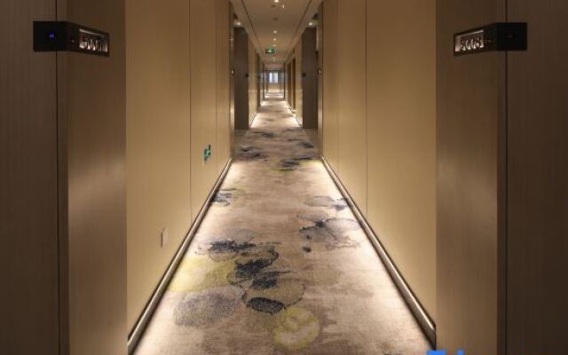 Voyage International Hotel