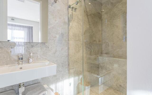 10-11 Ocean’s Edge, Zimbali – 8 Bedroom