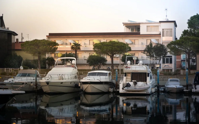 Yachting Residence