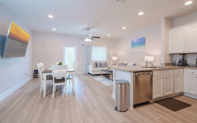 Pride of PCB Modern Townhome With Pool