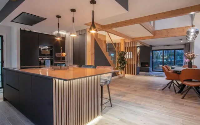 Ty Cyfoes - Luxurious 4 Bedroom - St. Florence