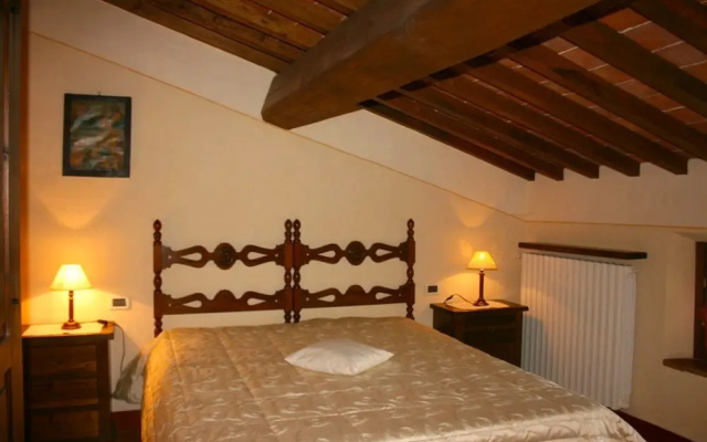 Private Villa with AC, private pool, WIFI, TV, terrace, pets allowed, parking, close to Arezzo