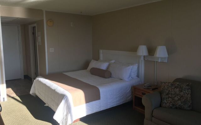 Fenwick Islander Motel