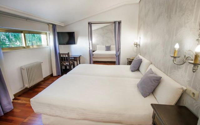 Hotel Conde Rodrigo II by eme hoteles