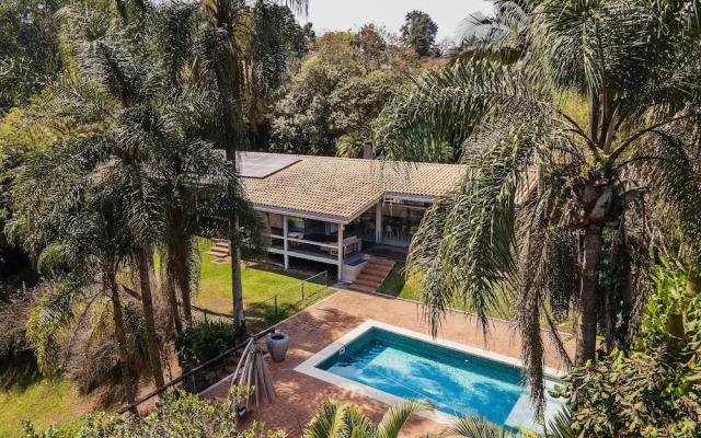 Arquitetura única na Granja Viana