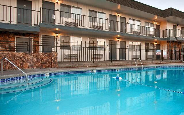 Surestay Plus Hotel by Best Western Susanville