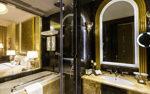 Ezdan Palace Hotel