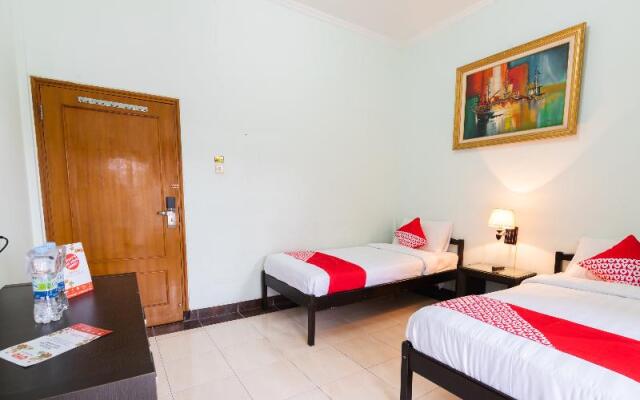 Sinergi Hotel Tretes by OYO Rooms