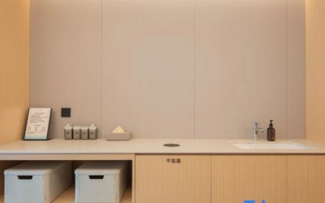 JI Hotel (Qingdao Haier Industrial Park Wannianquan Road Subway Station)