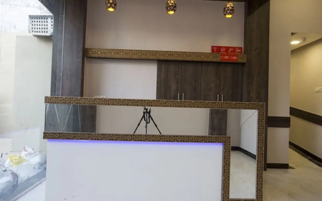 OYO 27640 Hotel Blue Sapphire Residency