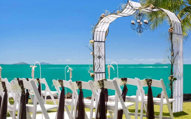 Coral Sea Resort