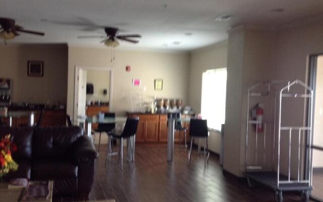 Yorktown Inn And Suites