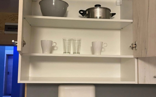 Colonel apartment 956