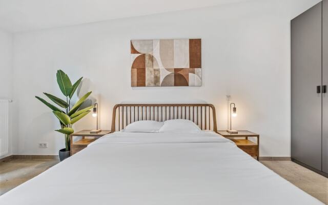 Charming Clausen Getaway Serene ID209