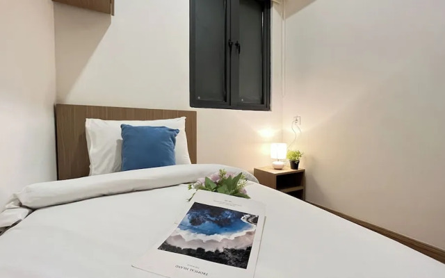 Spacious And Stylish 3Br At Sky House Bsd Apartment