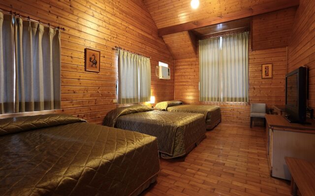 New Era Art Resort and Spa