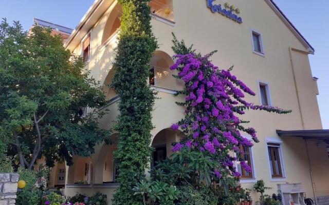 Bed & Breakfast Vila Kristina