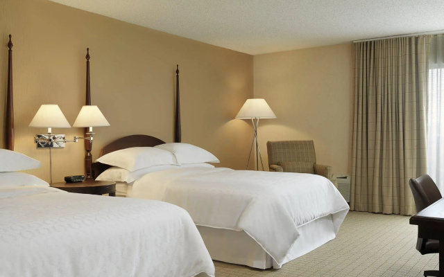 Sheraton Westport Chalet Hotel St. Louis