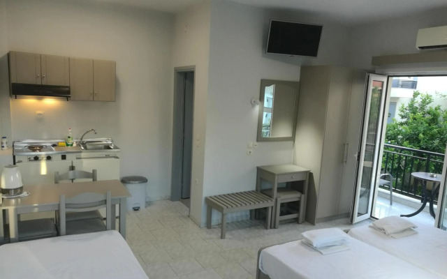 Niriis Hotel