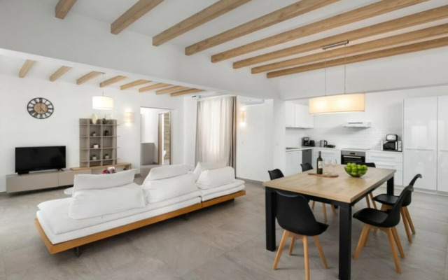 Terra Pietra Luxury Villas & Suites