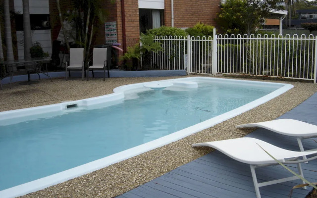 Avaleen Lodge Motor Inn