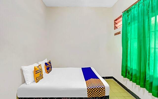 SPOT ON 90098 Anak Mama Guesthouse