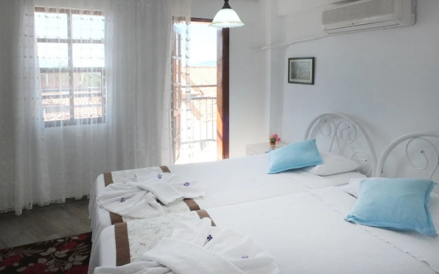 Caretta Hostel