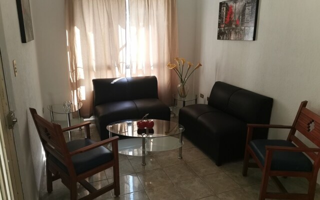 Comfortable House With Excellent Location Come to Gomez