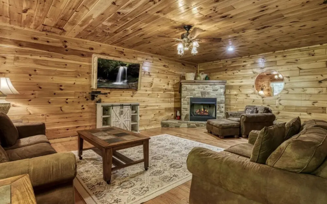 Camelot #266 by Aunt Bug's Cabin Rentals