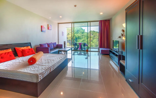 Seaview modern Apartment at Karon Hill