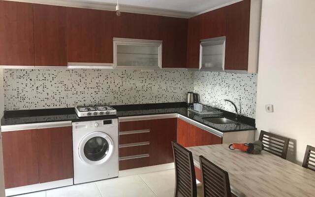 Infinity Amintas Apart