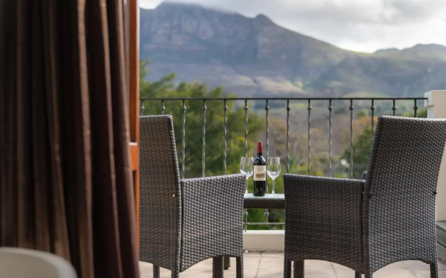 Nova Constantia Boutique Residence