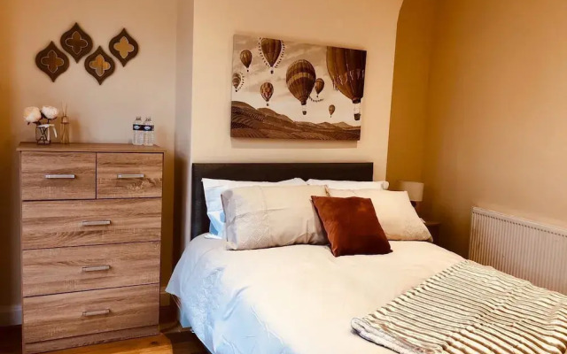 Lux Apartments 3 Bedroom House Eton