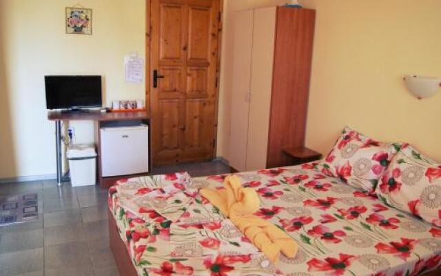 Kastela Guest House