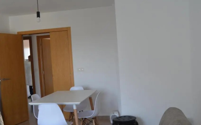 Precioso apartamento con garaje en Ares.