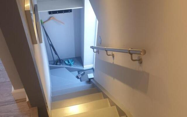Contemporary Style Studio