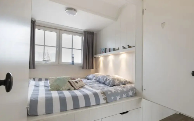 Friesland Villa w/ Sauna
