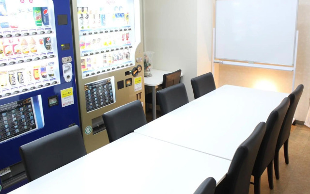 Hotel Live Max Budget - Tokyo Hamura Station