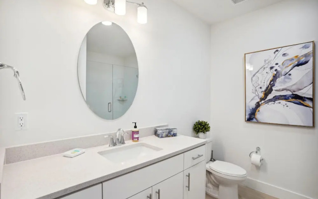 The Harbor Condo 305 - Premier