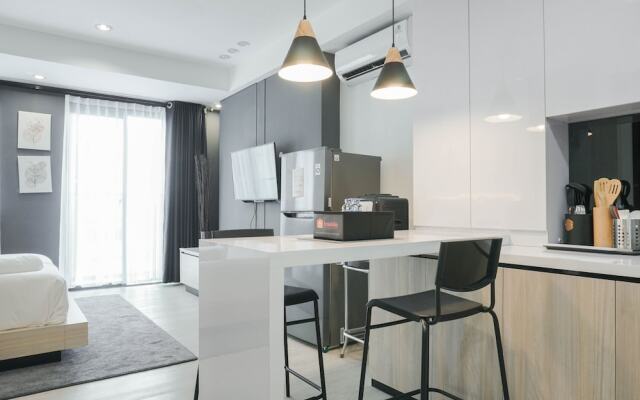 Comfort Studio at Daan Mogot City Apartment