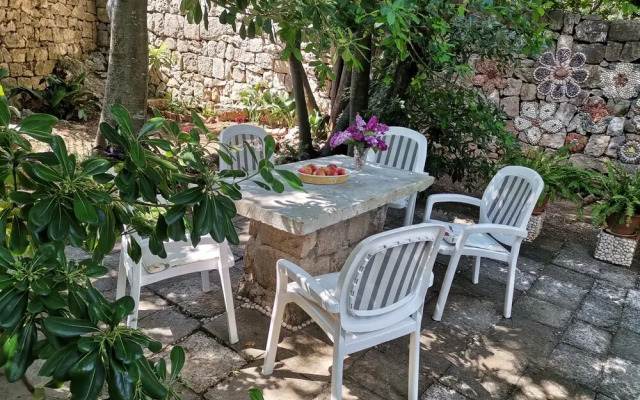 Beach Front Villa a Stone Throw Away From the sea